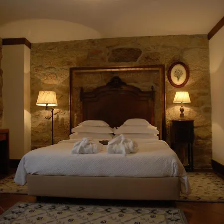 Casa Do Meio Do Povo - Turismo De Habitacao *