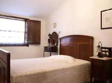 Casa Do Meio Do Povo - Turismo De Habitacao *