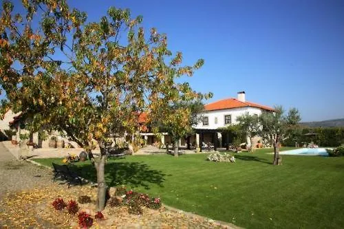 Летний дом Casa Do Meio Do Povo - Turismo De Habitacao Шавиш