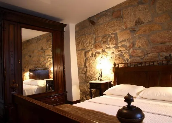 Casa Do Meio Do Povo - Turismo De Habitacao Летний дом