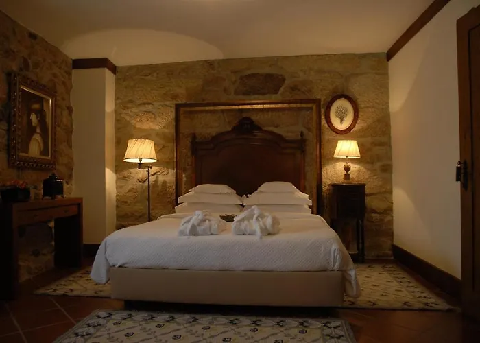 Casa Do Meio Do Povo - Turismo De Habitacao *