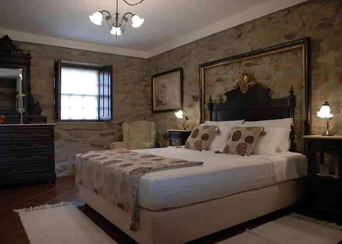 Casa Do Meio Do Povo - Turismo De Habitacao *