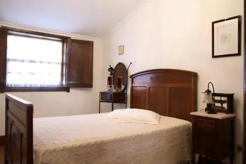 Casa Do Meio Do Povo - Turismo De Habitacao *