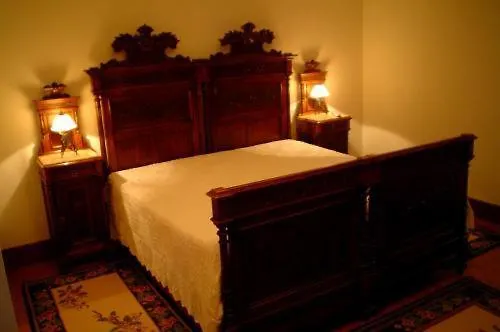 Casa Do Meio Do Povo - Turismo De Habitacao Country house